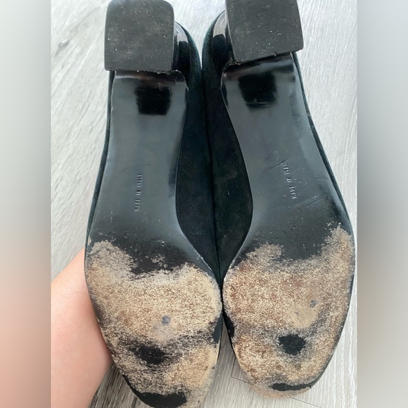 Vintage SALVATORE FERRAGAMO pumps/heels Size 10. Black Suede - Picture 8 of 10